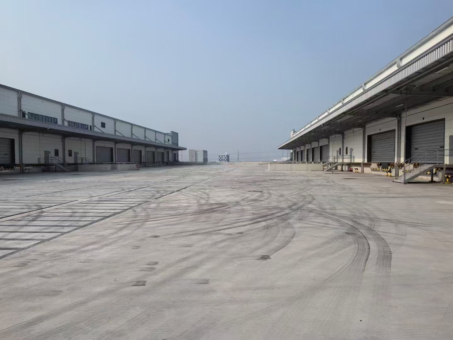 浦东周边18900平高标丙二类仓库出租可分租 