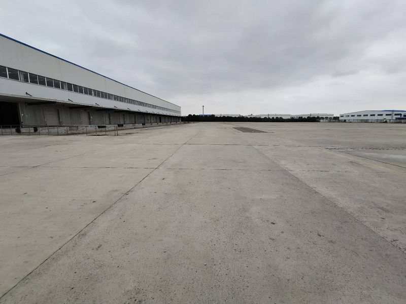 青浦高平台仓库出租平台双层坡道丙二类30000平带月台雨棚可分租