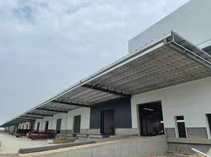 临港5000平仓库+10亩水泥场地可做内装海运