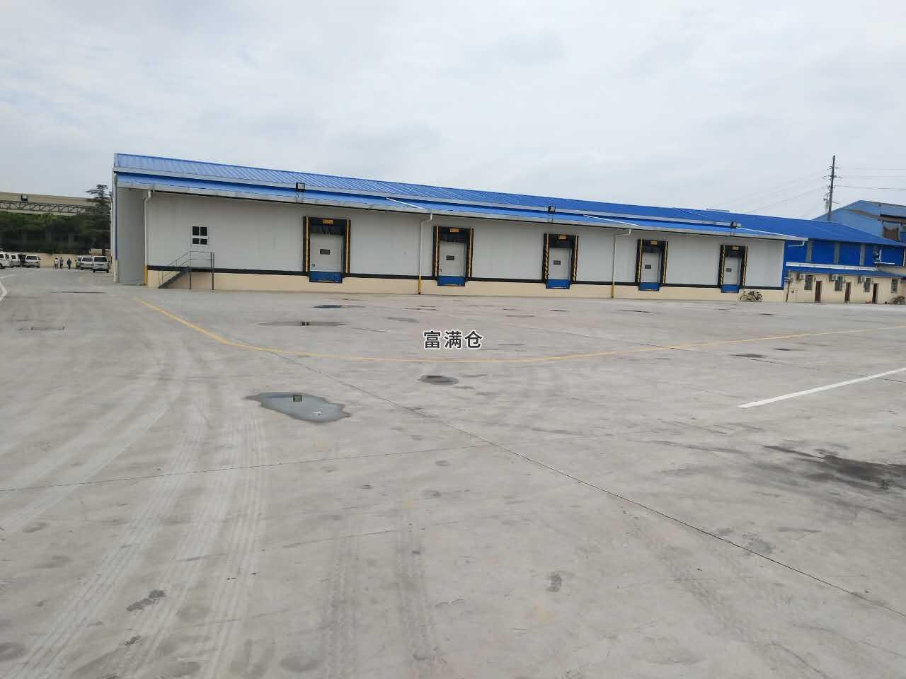 临港20000平方米独门独院高平台丙二类仓库配18亩场地