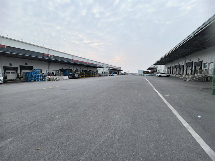 普陀区仓库招商：从“空间出租”到“价值共赢”的策略升维