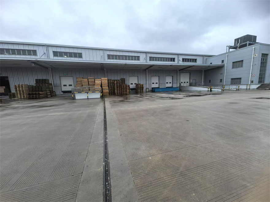 宝山区大型仓库租赁：企业规模化扩张的基石与策略选择