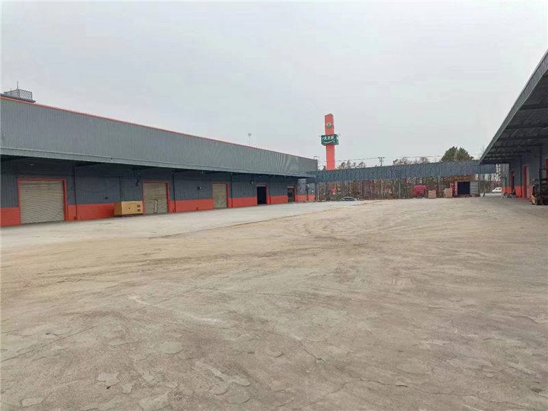 青浦华新5.5万平原房东交通方便场地大无税可分租高平台仓库出租