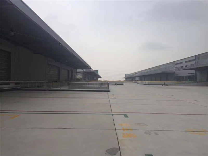 浦东合庆10000平方高平台仓库出租