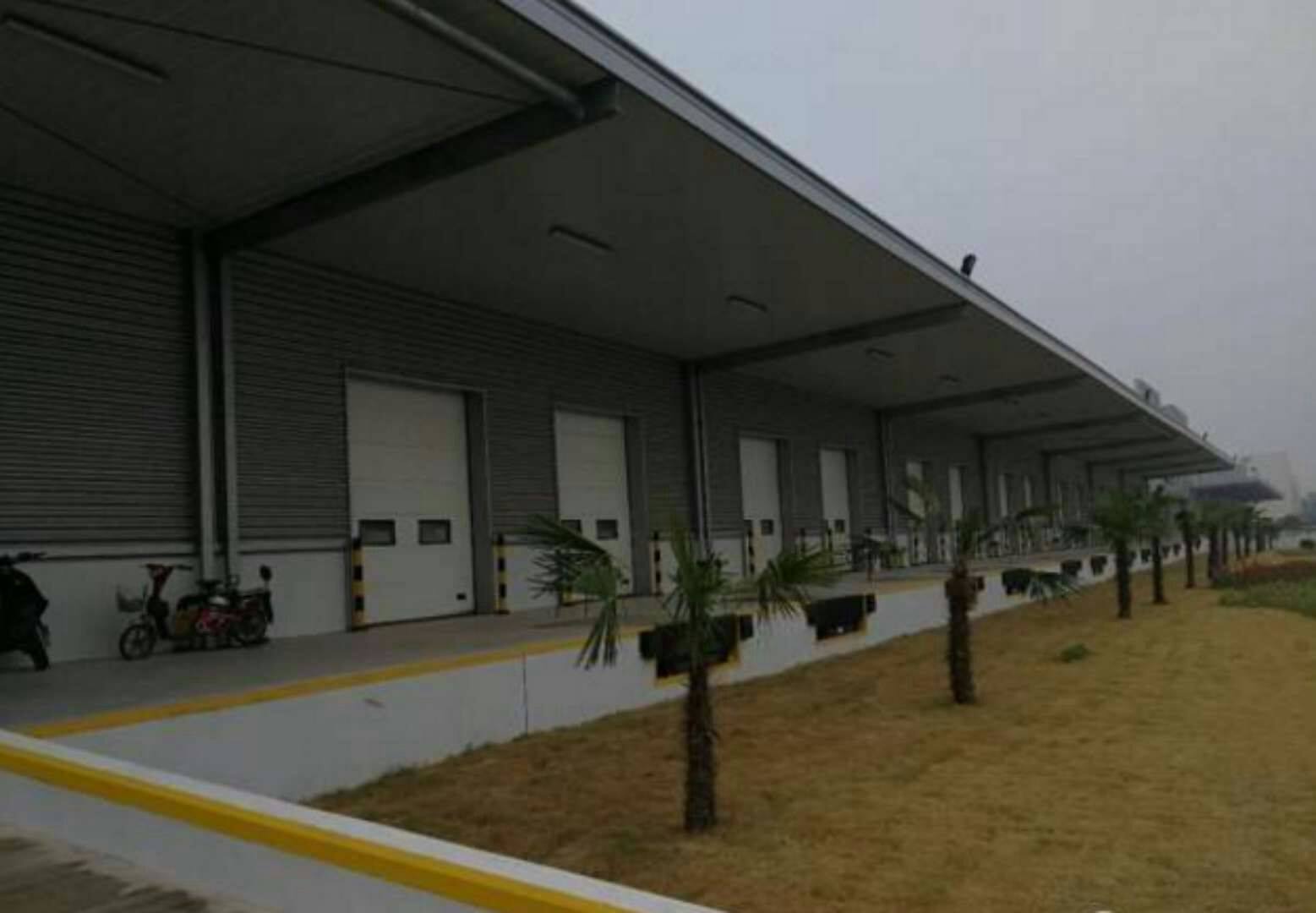 花桥物流园区标准仓库出租层高10米，带月台