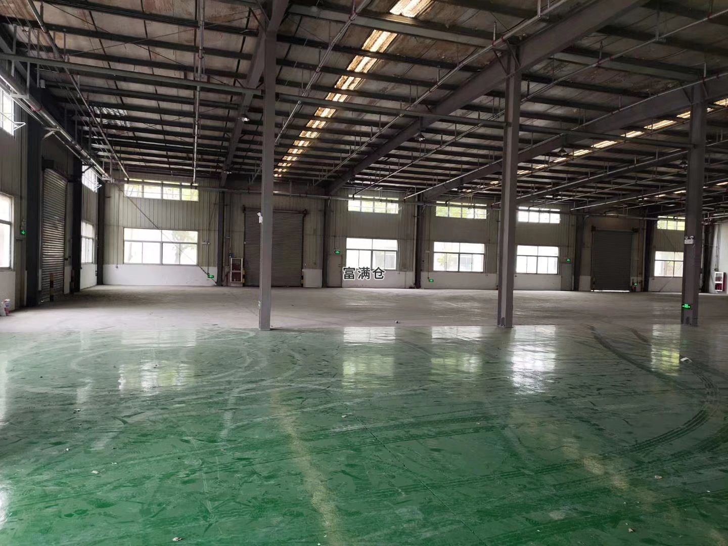 出租嘉定工业区独门独院13000平米双边高平台适合物流仓储