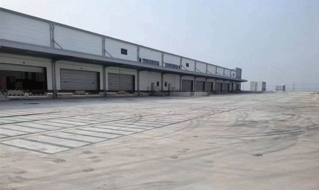 如何根据市场需求变化，及时调整仓储布局？