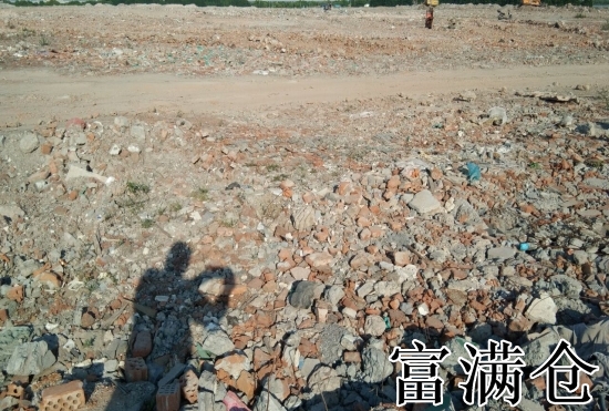 浦东东海镇20亩三合土场地独门独院出租适合各种堆放